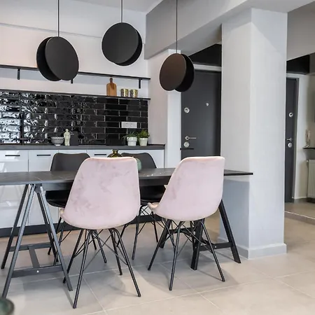 Romana 2 Bedroom Bucharest
